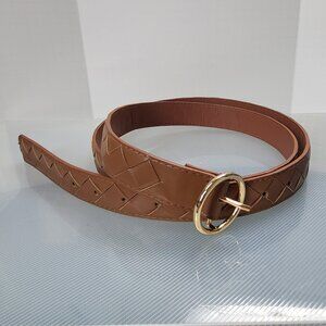NWOT Torrid brand medium brown weave belt with gold circle buckle size 3 or 3X